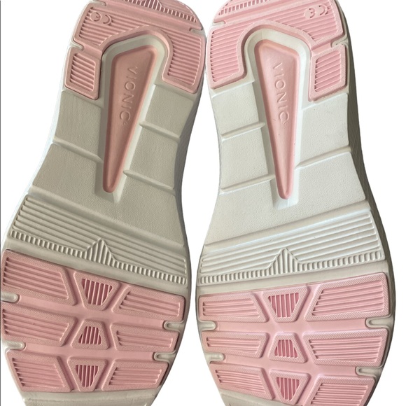 Vionic Austyn Sneaker in Azure Synthetic Mesh brand new 9 - Picture 4 of 5